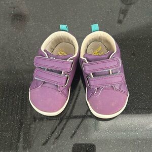 Ten Little Toddler Shoes Size 5.5